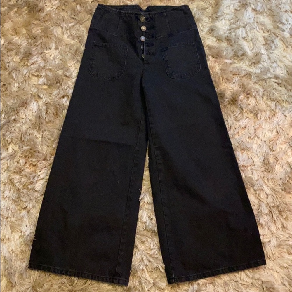 Free People: wide leg black jean / fit above ankle